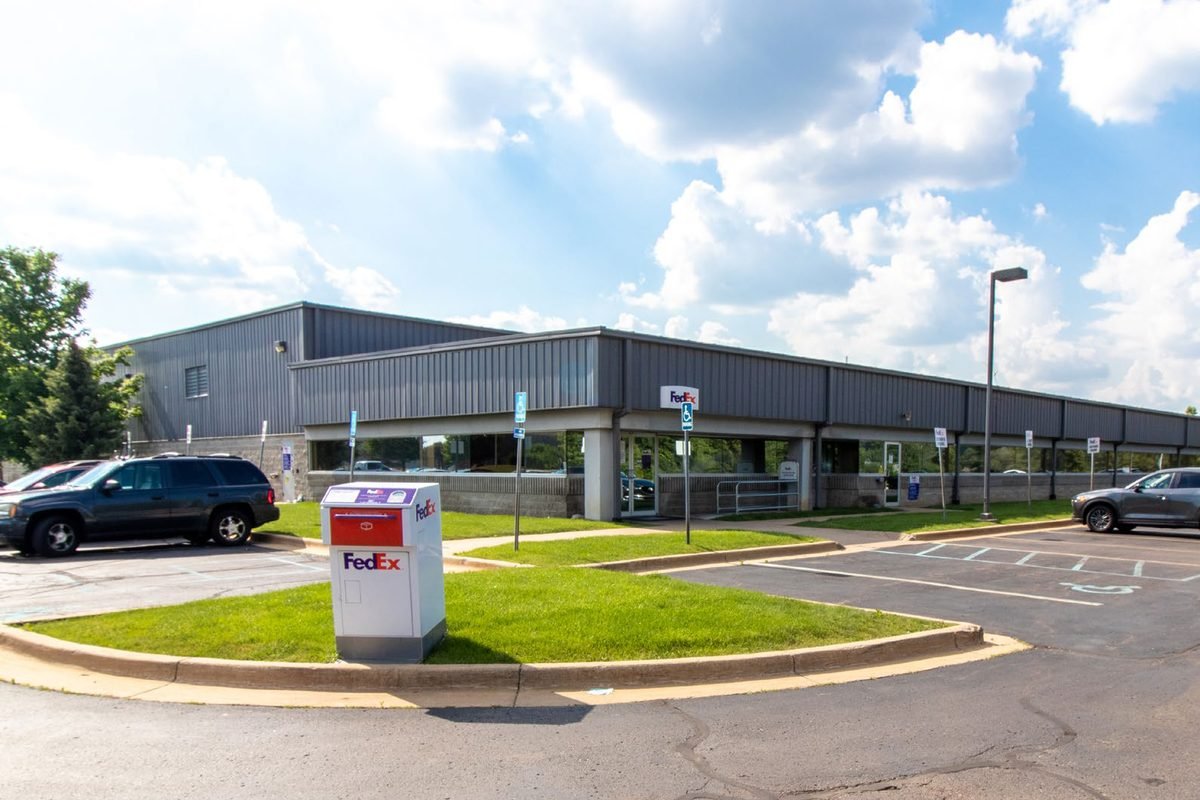 Federal Express facility, Kalamazoo, Michigan